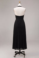 Laden Sie das Bild in den Galerie-Viewer, Chiffon-Schwarzes A-Linien-Neckholder-Plissierten-Maxi-Festkleid