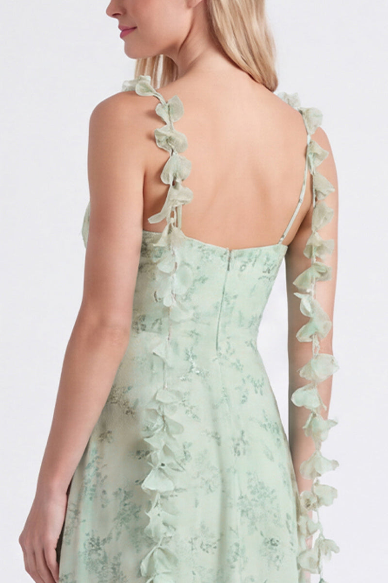 Laden Sie das Bild in den Galerie-Viewer, A-Line Salbei-Chiffon-Blumenträger mit Spaghetti-Trägern und langem Brautjungfernkleid