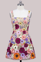 Laden Sie das Bild in den Galerie-Viewer, A-Linie Quadrathals Rosa Kurzes Abendkleid mit Applikationen