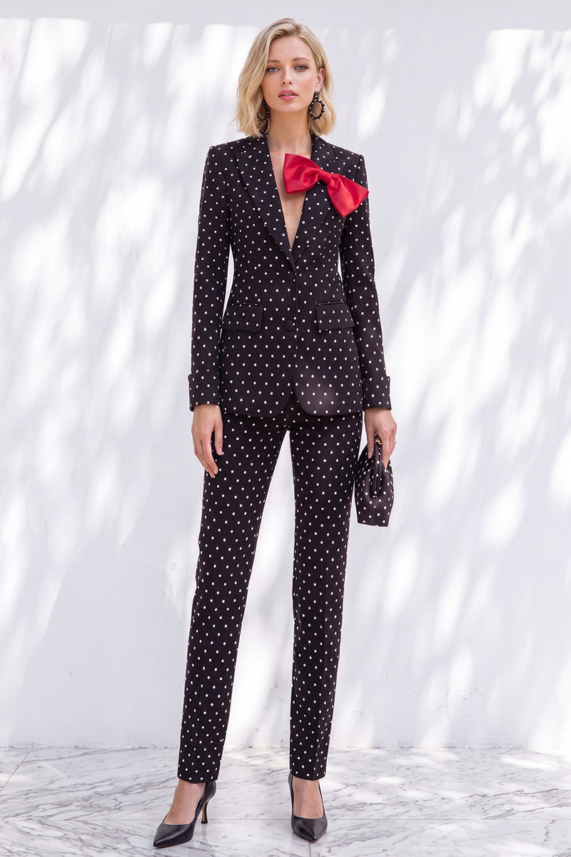 Laden Sie das Bild in den Galerie-Viewer, Schwarze Polka Dots Hosenanzüge Peak Revers Frauen Hochzeitsanzüge mit Schleife