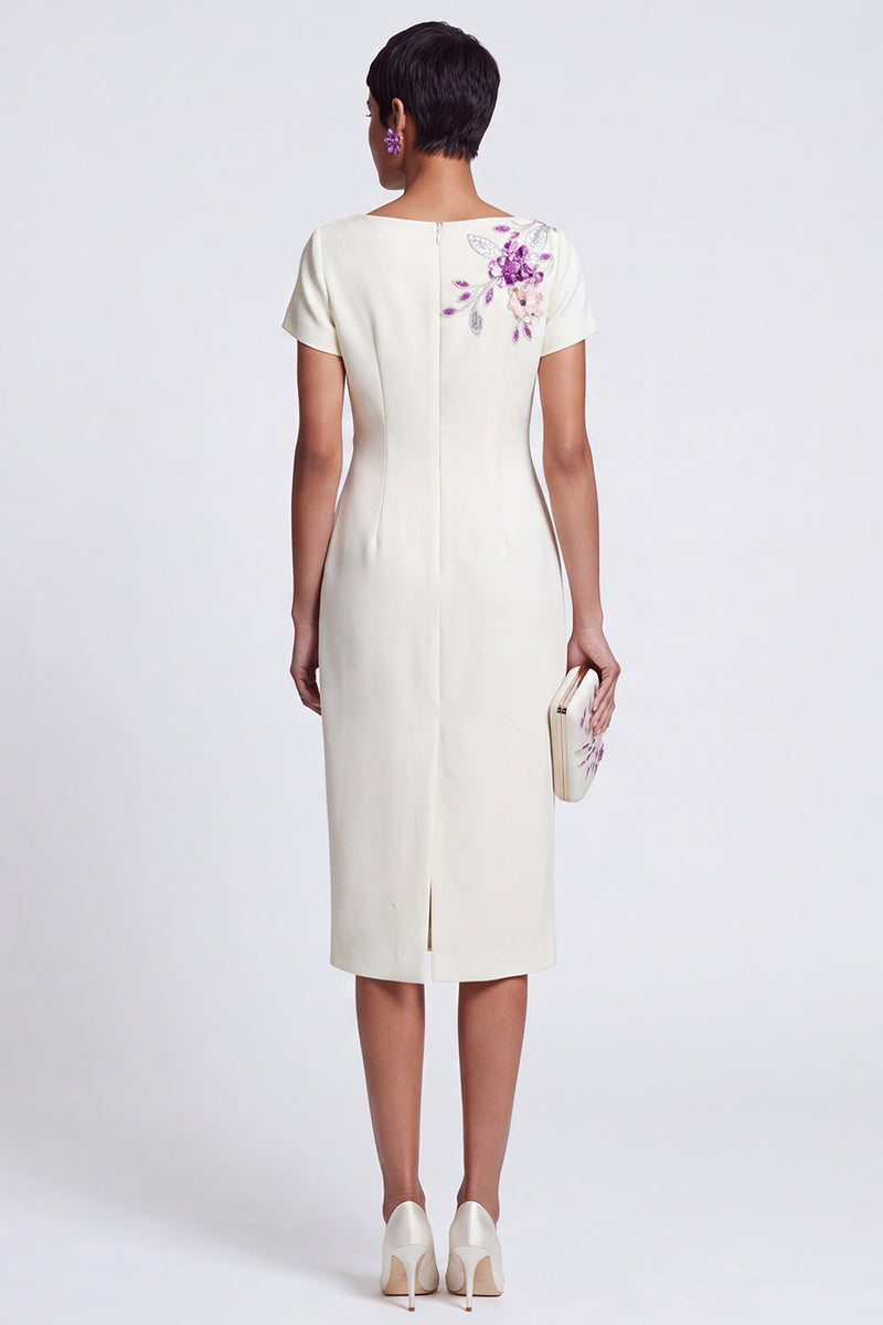 Laden Sie das Bild in den Galerie-Viewer, Weißer Sheath Boat Neck Blumenstickerei Pailletten Midi Arbeitskleid mit 3D-Applikationen