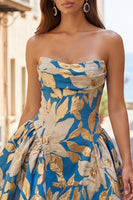 Laden Sie das Bild in den Galerie-Viewer, Blaues Jacquard Gerafftes A-Linie Trägerloses Kurzes Abendkleid