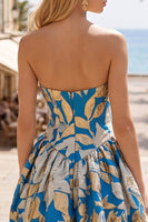 Laden Sie das Bild in den Galerie-Viewer, Blaues Jacquard A-Linie Trägerloses Kurzes Abendkleid mit Blasen-Saum