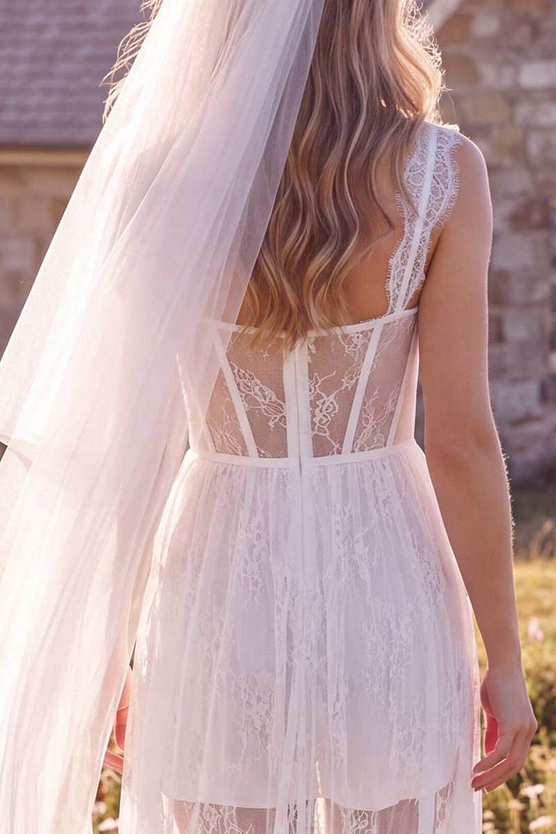 Laden Sie das Bild in den Galerie-Viewer, Weißes Korsett Sweetheart Maxi Elopement Hochzeitskleid mit Spitze