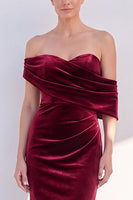 Laden Sie das Bild in den Galerie-Viewer, Burgunder Schulterloses Samt Meerjungfrauen Festkleid