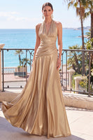 Laden Sie das Bild in den Galerie-Viewer, Champagner Metallisches A-Linie Satinhalter Gerafftes Langes Festkleid