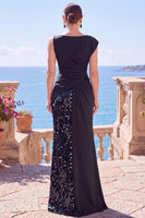 Laden Sie das Bild in den Galerie-Viewer, Schwarze Pailletten Asymmetrisches Gerafftes Meerjungfrauen Festkleid mit Schlitz