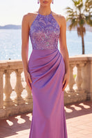 Laden Sie das Bild in den Galerie-Viewer, Neckholderhals Lila Satin Pailletten Blumen Stickerei Meerjungfrauen Langes Festlichen Kleid