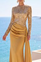 Laden Sie das Bild in den Galerie-Viewer, Goldenes Satin Langarm Pailletten Gerafftes Meerjungfrauen Langes Festkleid mit Schärpe