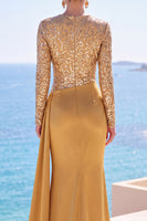 Laden Sie das Bild in den Galerie-Viewer, Goldenes Satin Langarm Pailletten Gerafftes Meerjungfrauen Langes Festkleid mit Schärpe