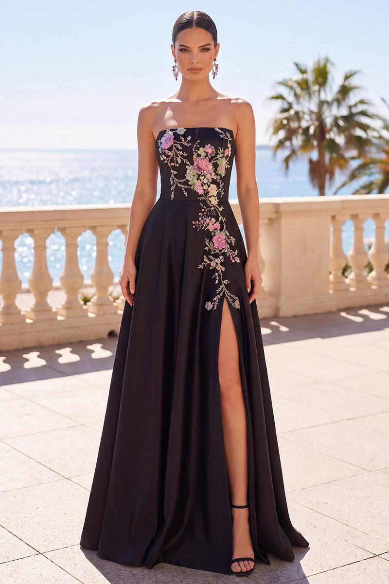 Laden Sie das Bild in den Galerie-Viewer, Schwarzes Floralstickerei A-Linie Langes Festliches Kleid mit Seitenschlitz