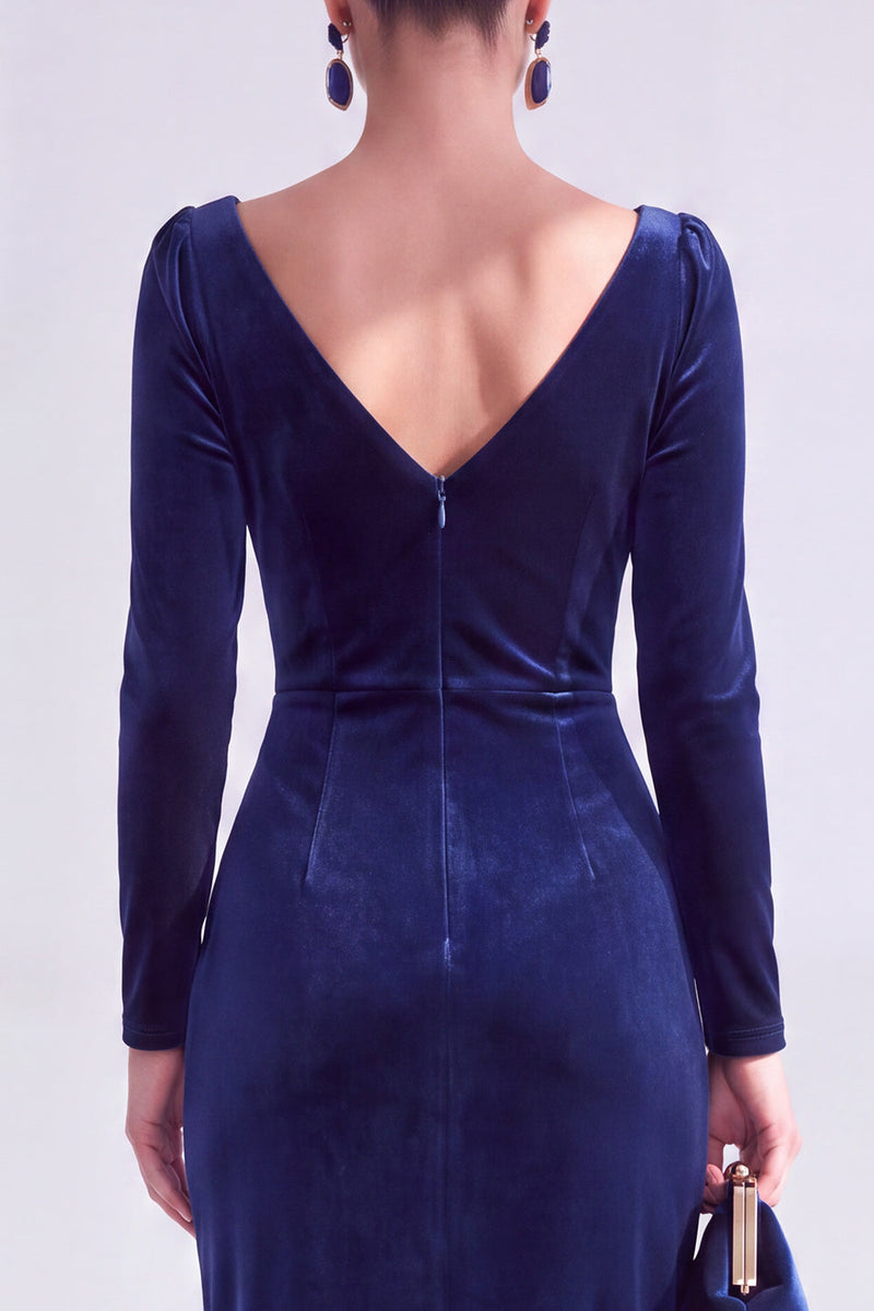 Laden Sie das Bild in den Galerie-Viewer, Dunkelgrünes Bodycon Samt V-Ausschnitt mit langen Ärmeln Mutter der Braut Kleid mit Schlitz