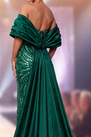 Laden Sie das Bild in den Galerie-Viewer, Dunkelgrünes trägerloses Pailletten-Maxi-Pageant-Kleid mit Seitenschlitz
