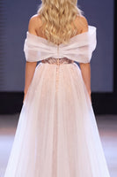 Laden Sie das Bild in den Galerie-Viewer, Blush Sheath Asymmetrische Off-the-Shoulder Paillettenapplikationen Maxi Pageant Kleid