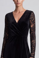 Laden Sie das Bild in den Galerie-Viewer, Schwarzes Midi Samtkleid mit Spitzen‑Langarm