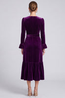 Laden Sie das Bild in den Galerie-Viewer, Lila V‑Ausschnitt Samt Midi Kleid mit Gürtel und Rüschenärmeln