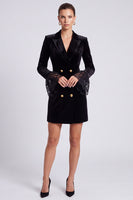 Laden Sie das Bild in den Galerie-Viewer, Schwarzes Samt‑Blazer‑Minikleid mit Spitzen‑Glockenärmeln