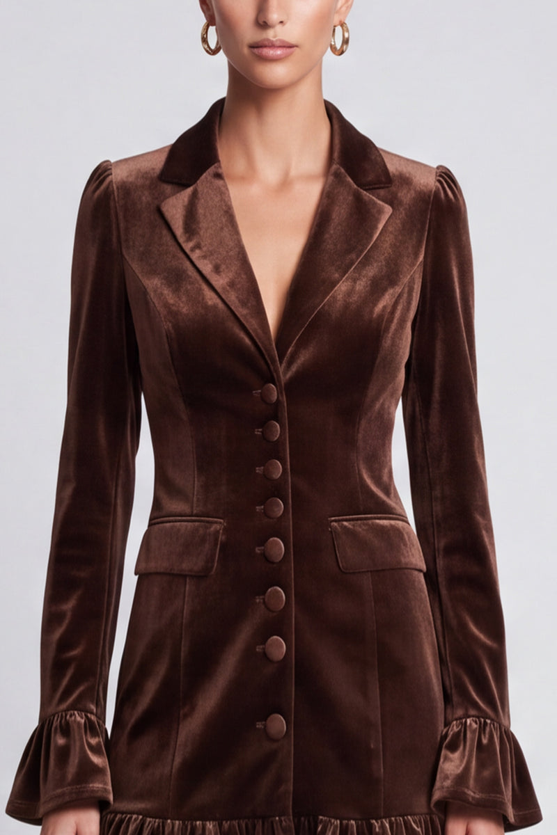 Laden Sie das Bild in den Galerie-Viewer, Dunkelbraunes Samt‑Blazer‑Minikleid mit Rüschensaum