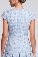 Laden Sie das Bild in den Galerie-Viewer, Hellblaues Tweed‑Minikleid mit Plisseerock