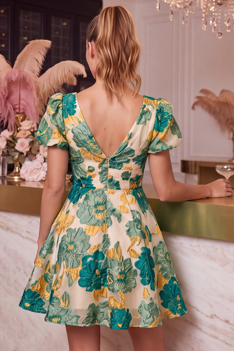 Laden Sie das Bild in den Galerie-Viewer, Florales Rosa A-Linie V-Ausschnitt Bedrucktes Kurzes Abendkleid mit kurzen Ärmeln