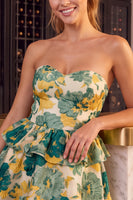 Laden Sie das Bild in den Galerie-Viewer, Grünes Florales Trägerloses A-Linie Kurzes Abendkleid mit Rüschen