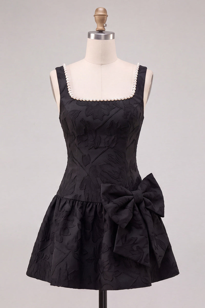 Laden Sie das Bild in den Galerie-Viewer, Schwarzes A-Linie Blumen Jacquard Perlmutt Kurzes Abendkleid mit Schleife