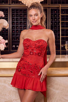 Laden Sie das Bild in den Galerie-Viewer, Rotes Trägerloses Perlenbesticktes Gesticktes A-Linie Kurzes Abendkleid mit Halsschal