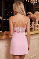 Laden Sie das Bild in den Galerie-Viewer, Rosa Bodycon Blumen Stickerei V-Ausschnitt Kurzes Abendkleid