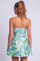 Laden Sie das Bild in den Galerie-Viewer, Florales Hellblaues A-Linie Trägerloses Kurzes Abendkleid