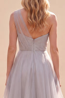 Laden Sie das Bild in den Galerie-Viewer, Graues Einschulter-A-Linien-Organza Langes Mutter-der-Braut-Kleid
