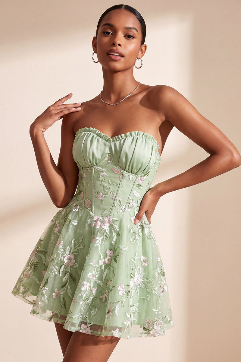 Laden Sie das Bild in den Galerie-Viewer, Salbeigrünes A-Linie Blumenstickerei Trägerloses Korsett Kurzes Abendkleid