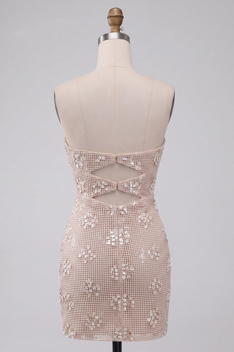 Laden Sie das Bild in den Galerie-Viewer, Elfenbeinfarbenes Bodycon-Cut-out, trägerloses kurzes Homecoming-Kleid mit Pailletten
