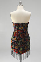 Laden Sie das Bild in den Galerie-Viewer, Schwarzes Bodycon Trägerloses Kurzes Abendkleid mit Blumenmuster und Fransen