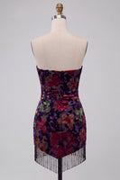 Laden Sie das Bild in den Galerie-Viewer, Schwarzes Bodycon Trägerloses Kurzes Abendkleid mit Blumenmuster und Fransen