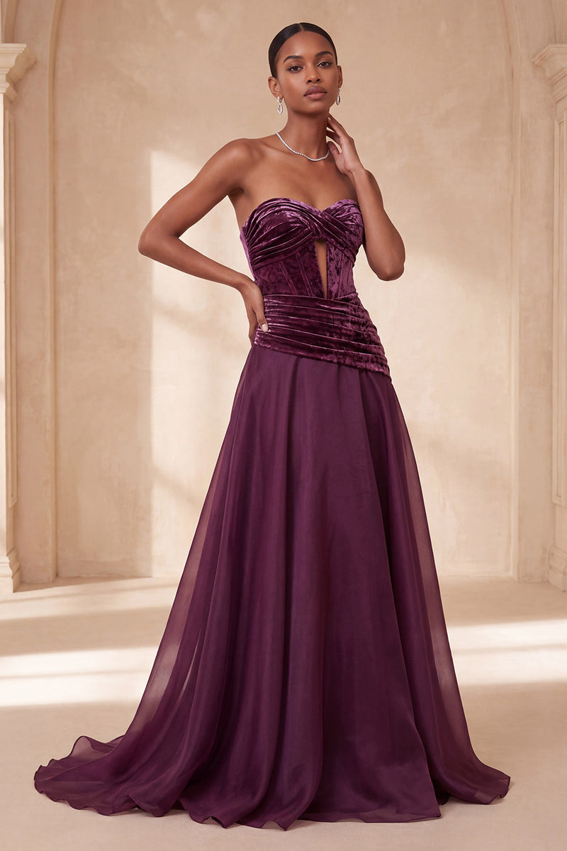 Laden Sie das Bild in den Galerie-Viewer, Vintage-Mauve-Korsett A-Linie trägerloses, gerafftes, langes Festkleid mit Schlüsselloch