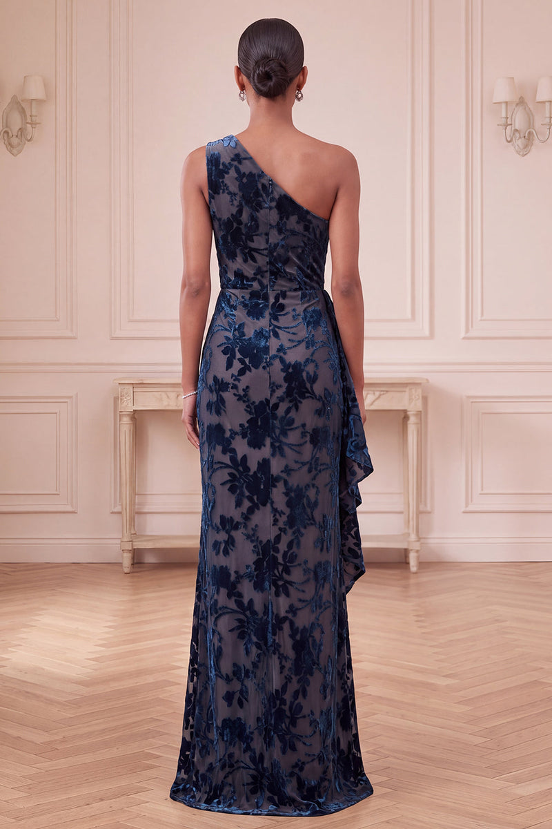 Laden Sie das Bild in den Galerie-Viewer, Marineblaue Scheide, einschulteriges, samtgerafftes langes festliches Kleid mit Rüschen