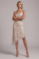 Laden Sie das Bild in den Galerie-Viewer, Champagner Scheide Asymmetrische Permutt Brautmutter Kleid mit Pailletten