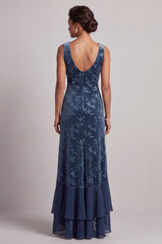 Dunkelblaues Bateau-Ausschnitt Samt Jacquard Asymmetrisches Mutter der Braut Kleid mit Rüschenschlitz
