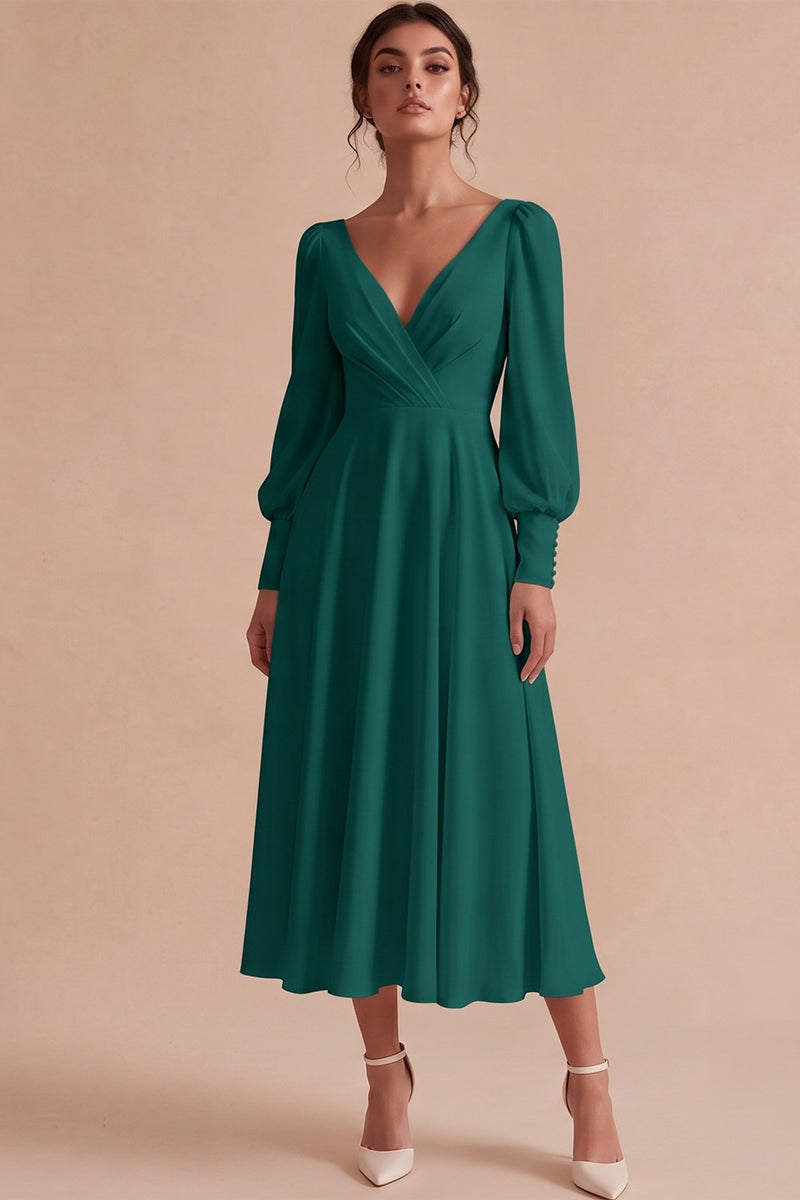 Laden Sie das Bild in den Galerie-Viewer, Weißes Gerafftes A-Linie Midi Standesamt Kleid mit langen Ärmeln
