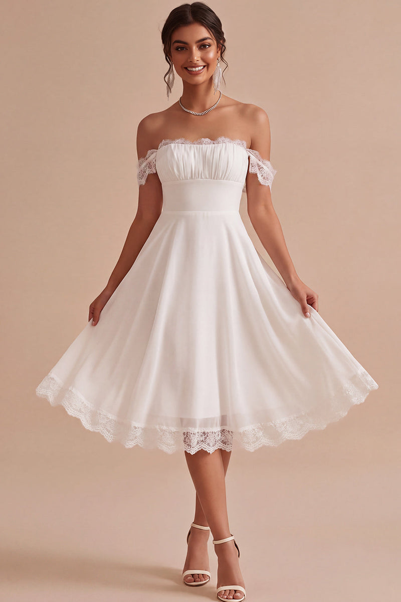 Laden Sie das Bild in den Galerie-Viewer, Off-the-shoulder A-Linie, gerafftes Midi-Kleines weißes Kleid mit Spitze