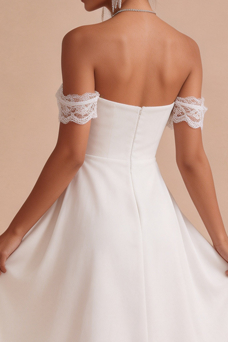 Laden Sie das Bild in den Galerie-Viewer, Off-the-shoulder A-Linie, gerafftes Midi-Kleines weißes Kleid mit Spitze