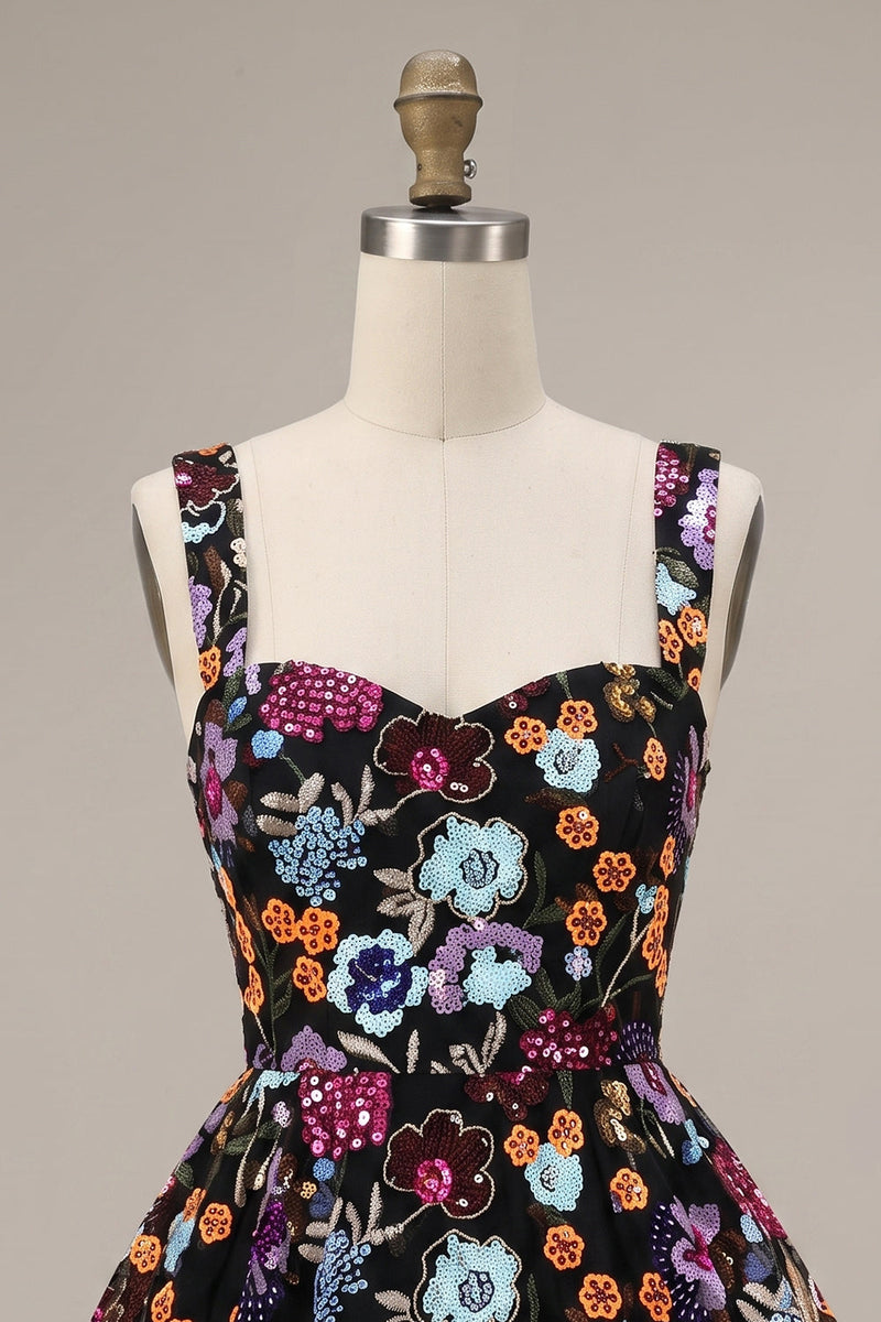 Laden Sie das Bild in den Galerie-Viewer, Schwarzes A-Line-Sweetheart-Blumen-Kurz-Homecoming-Kleid