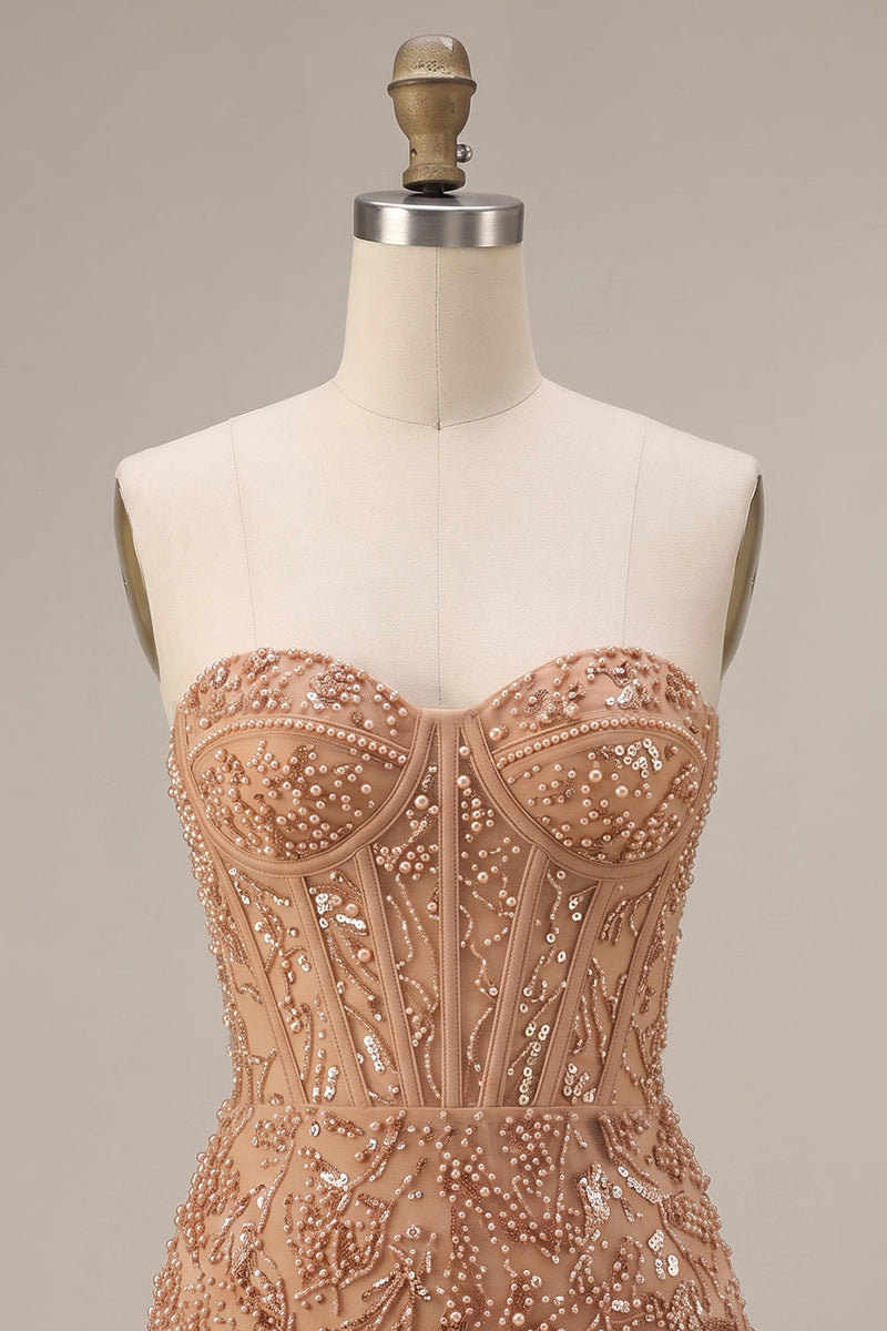 Laden Sie das Bild in den Galerie-Viewer, Champagne Bodycon Perlenkorsett Trägerloses, perlenbesetztes kurzes Homecoming-Kleid