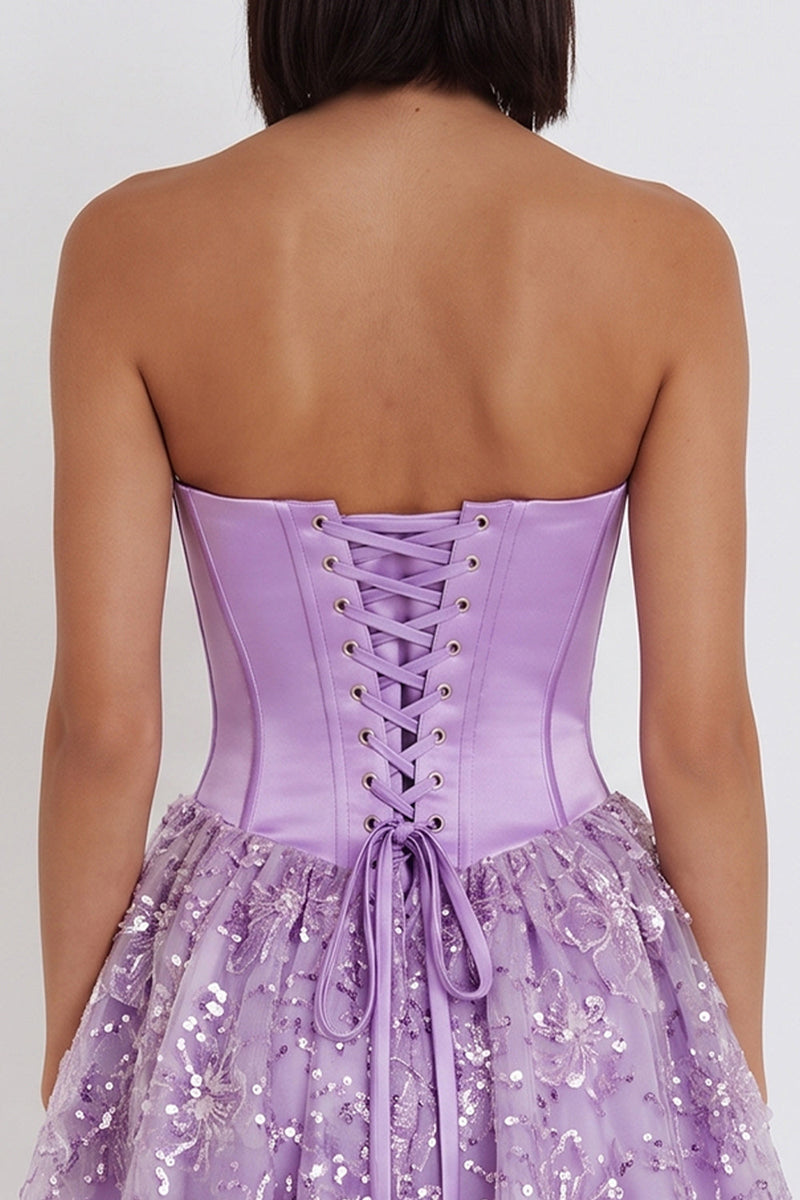 Laden Sie das Bild in den Galerie-Viewer, Fliederfarbene Korsett-Pailletten Appliquen Satin A-Linie trägerloses kurzes Homecoming-Kleid