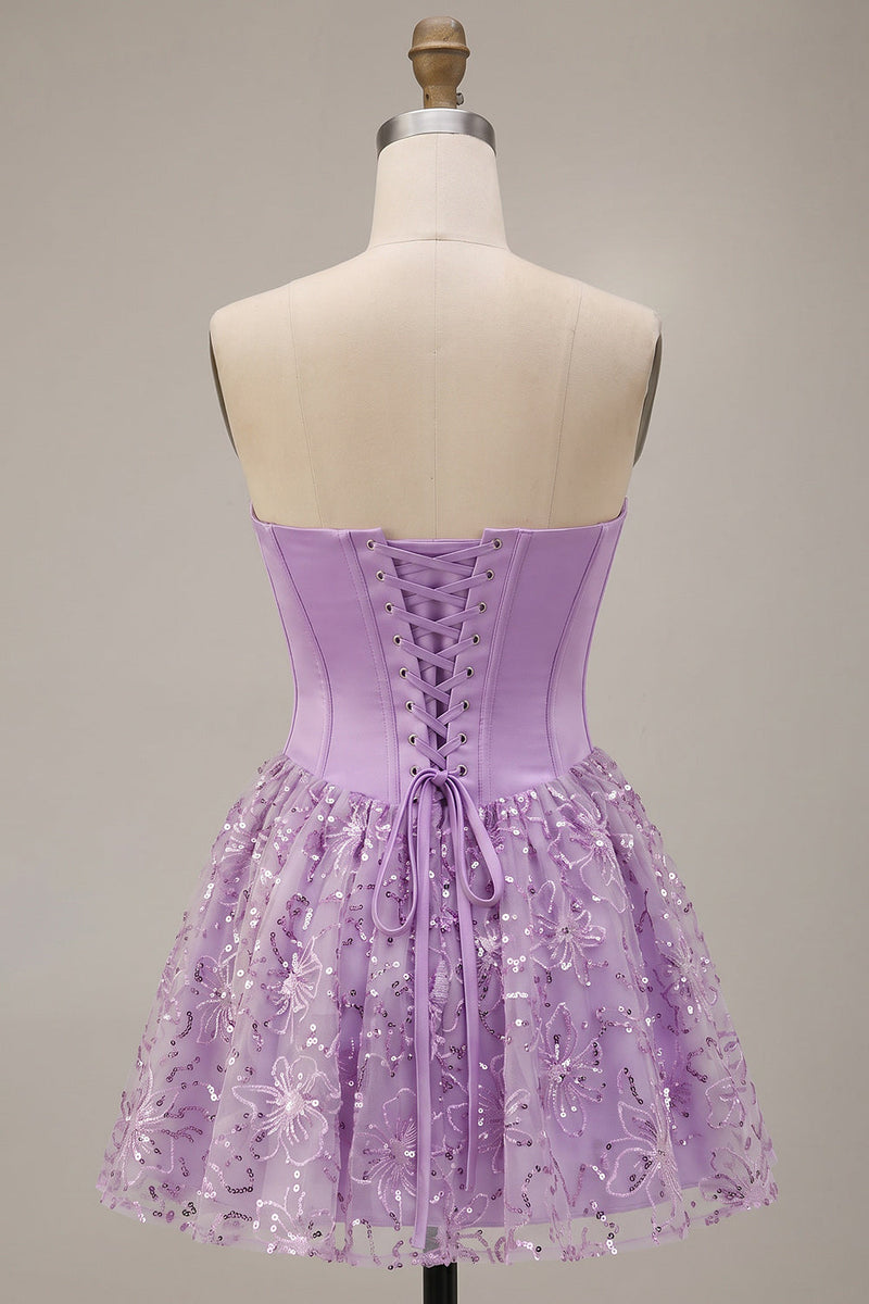 Laden Sie das Bild in den Galerie-Viewer, Fliederfarbene Korsett-Pailletten Appliquen Satin A-Linie trägerloses kurzes Homecoming-Kleid