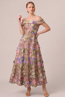 Laden Sie das Bild in den Galerie-Viewer, Rosa Off Schulter A-Linien Applikationen Midi Blumenmuster Kleid