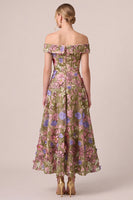 Laden Sie das Bild in den Galerie-Viewer, Rosa Off Schulter A-Linien Applikationen Midi Blumenmuster Kleid