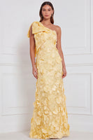 Laden Sie das Bild in den Galerie-Viewer, Narzissenscheide mit einer Schulter mit Blumenapplikation und langem Brautjungfernkleid mit Schleife
