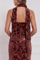 Laden Sie das Bild in den Galerie-Viewer, Espresso Burnout samtlose Scheide lange Brautjungfernkleid mit Halsschal