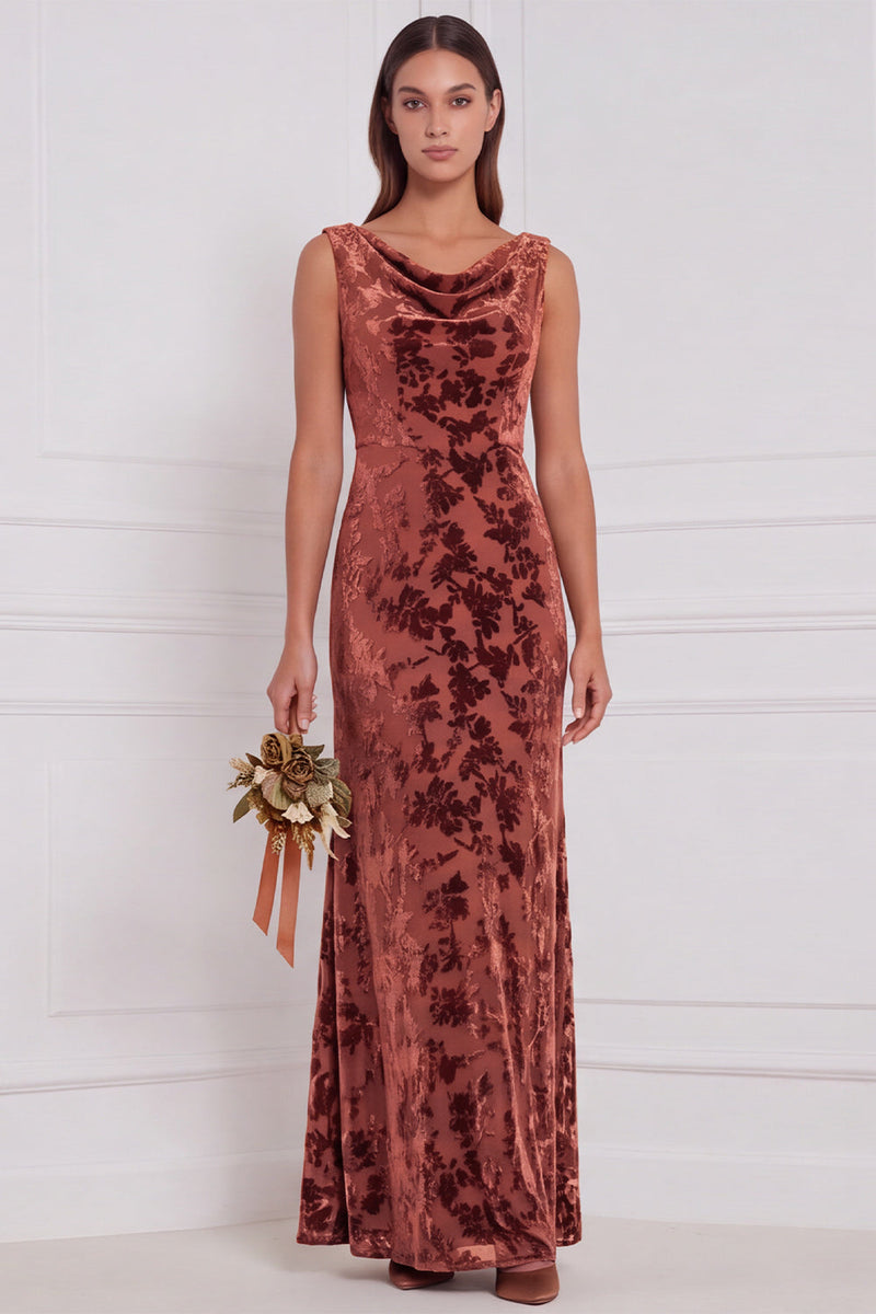 Laden Sie das Bild in den Galerie-Viewer, Olive Sheath Cowl Neck, Burnout Samt, langes Brautjungfernkleid